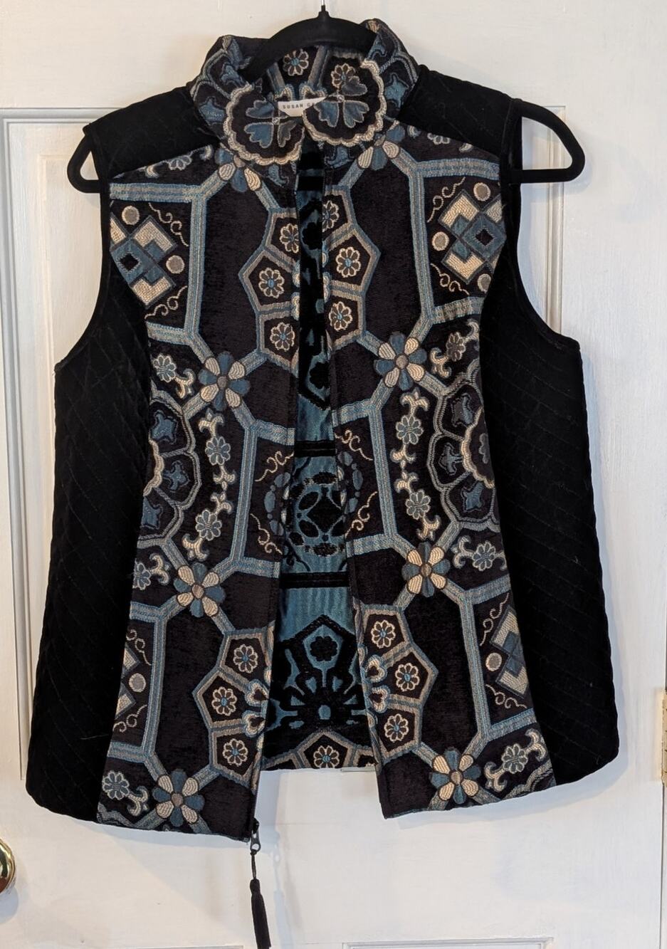Susan Graver | Velvet Embroidered Zip-up Vest | Size 4